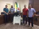 Câmara de Guiricema faz doação de computador para presídio Câmara de Guiricema faz doação de computador para presídio