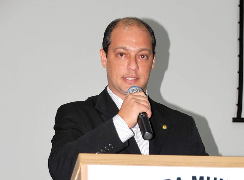 Deputado Renzo Braz defende “Reforma” em resposta a Moção de Repúdio da Câmara de Guiricema