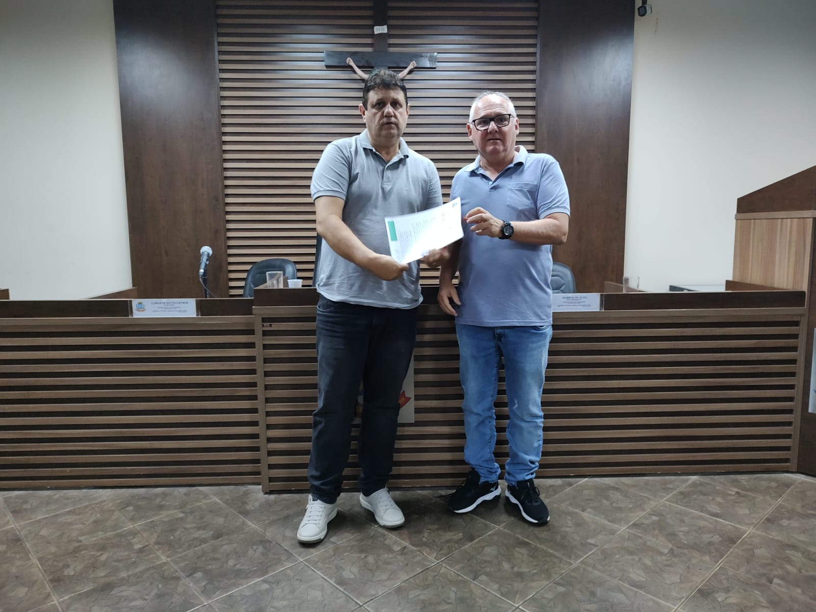 Entrega de Relatório de Patrimônio é realizada em Reunião Ordinária