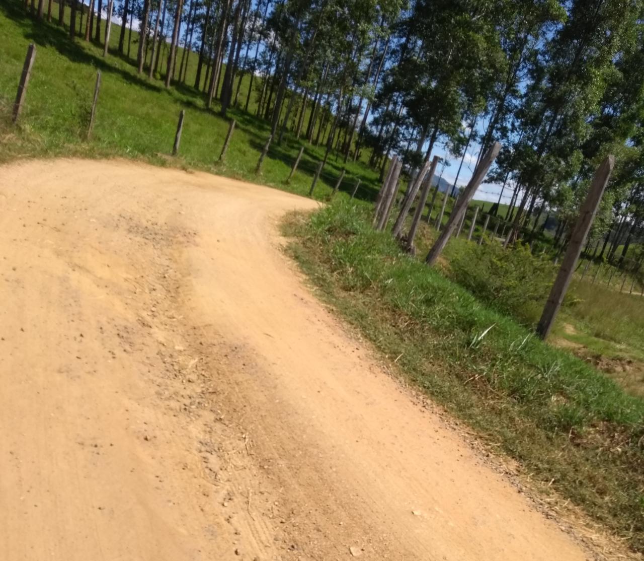 Manutenção das estradas do Córrego do Sant’Anna é solicitada na Câmara