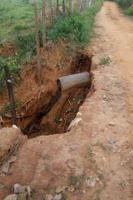 Parlamentar solicita manutenção de ponte e bueiro