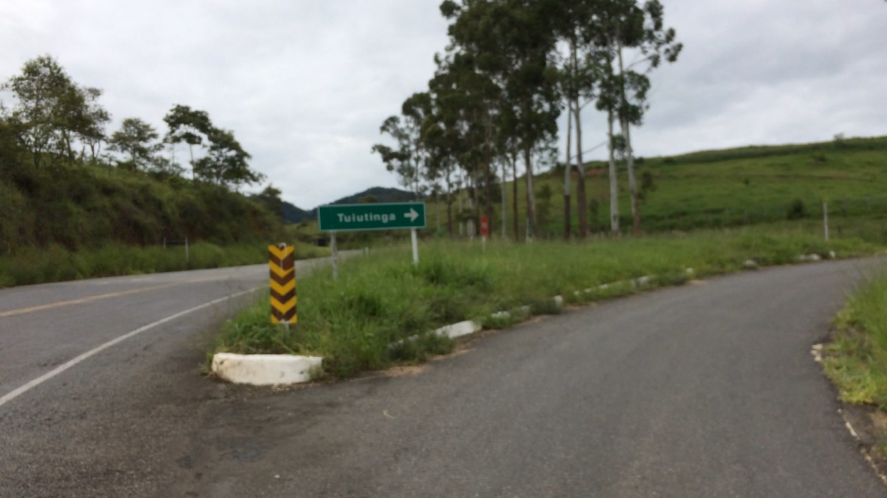 Vereador cobra limpeza em Tuiutinga